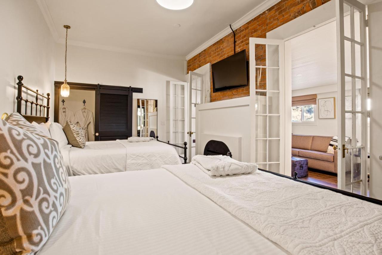 Deluxe Suite,1480173863:JPEG